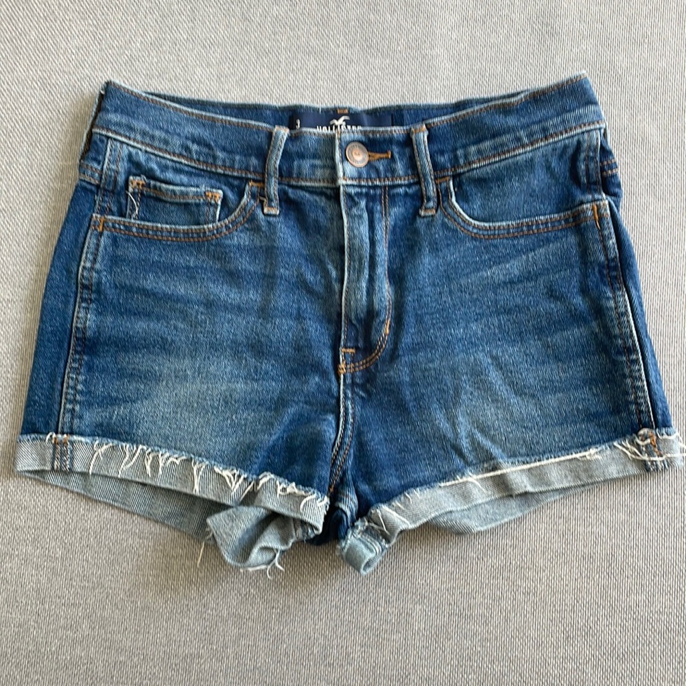 Hollister High Rise Short- Shorts